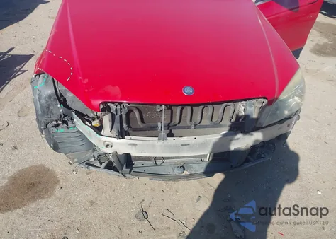 2008 Mercedes-Benz C 300 Luxury/Sport z USA, uszkodzony, nr VIN WDDGF54X58R025197